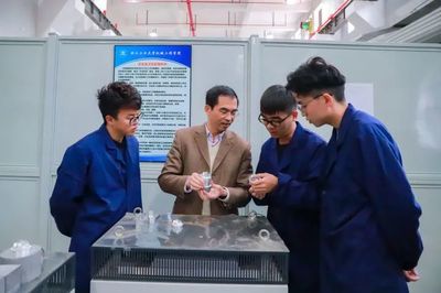 “寧送外賣不進工廠”已成過去？應屆畢業生揭秘 高端制造業的機電一體化專業真香