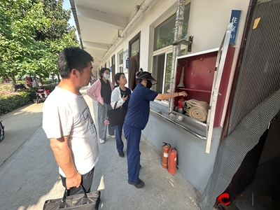 西平縣安防辦深入基層一線 嚴(yán)查高溫安全生產(chǎn)與勞動保護(hù)用品銷售