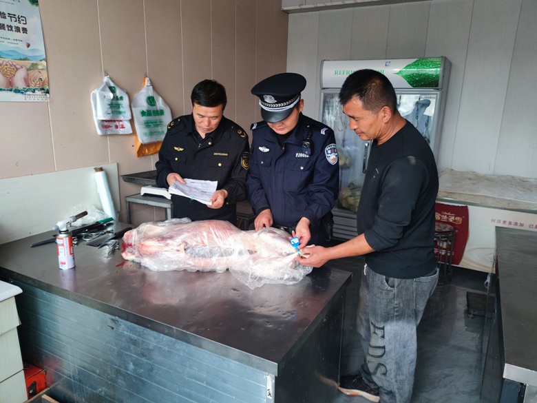 新壩鎮(zhèn)市場監(jiān)督管理所開展節(jié)前生鮮肉市場及全域安全綜合檢查行動